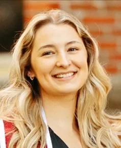 caylie hammond headshot