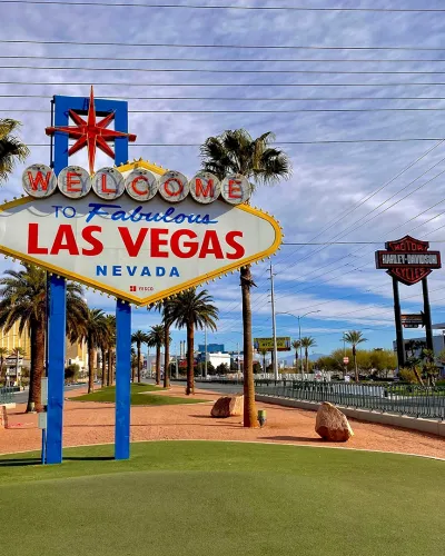 welcome to las vegas nevada sign on a sunny day